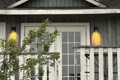 Image de Welcome to our countryside retreat; 15 minutes outside of Quesnel.