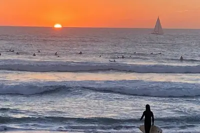 Image de Appartement cosy à 200 m de l’océan avec jardinet et parking privé