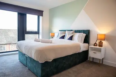 The Green Corner | Central Liverpool | 3 Beds