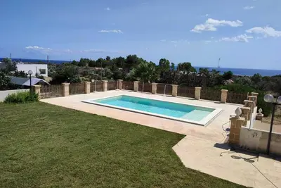 Image de The Paradise Room - Villa with pool with hydro 3 minutes from the beaches.