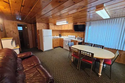 Image de Crow Crest Lodge Resort #5 Waters Edge, Stunning Sunsets, Family Getaway