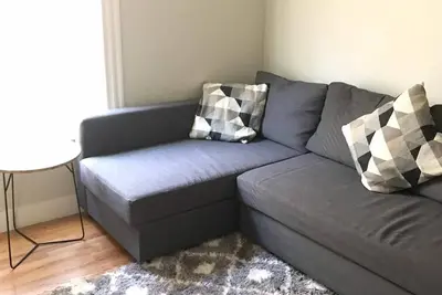 Image de Sunny Renovated Allston Apartment Near Boston Landing & Universities Sleeps 6