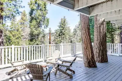 Image de Charming 2-Bedroom Cottage in Lake Arrowhead WiFi & Ac Included