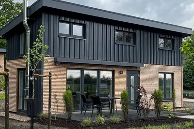 Image de Modern, quietly located Tinyhouse Moorhütte near the North Sea Wadden Sea