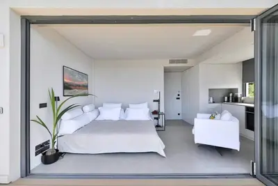 Image de Vouliagmeni Panoramic 200m2 Rooftop & 25m2 Loft