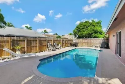 Image de Lovely 3-bedroom pool house in Lake Worth