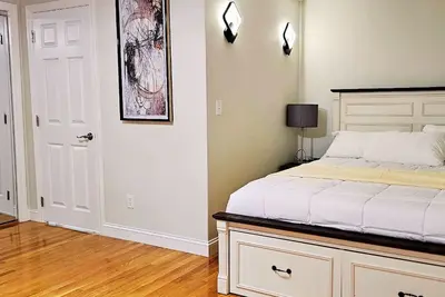 Image de Charming 2-bedroom apartment with WiFi, Ac in superb Canton