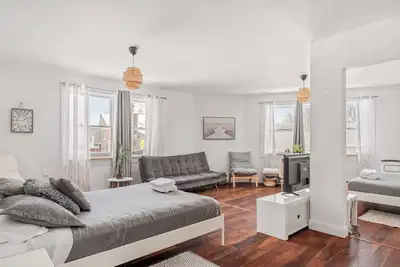 Image de Petit Bonheur Limoilou | Parking