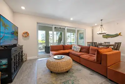 Image de Beautiful Condo at Margaritaville - Less than 1 mile to Ami!