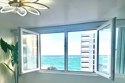 Image de Endless Summer City Suite - Stylish Stay in Prime Location