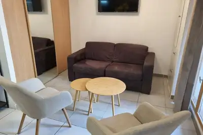Image de Appartement climatisé, rez de chaussée, au calme quartier Mouleyrès, proche Luma