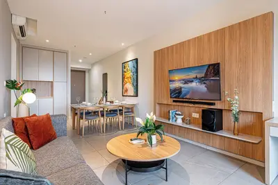 Image de Ultimate 3br Retreat | Prime D1 Location | 5⭐ Amenities