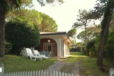 Image de Belle villa entourée de verdure à Lignano Riviera