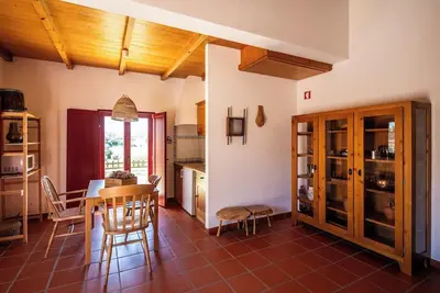 Image de Charming 5-bedroom cottage in lovely Montargil with Ac