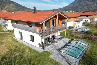Image de 6 persons Chalet Bergherzerl in the Chiemgau. Summer pool, whirlpool & sauna