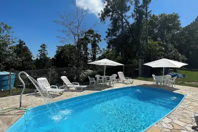 Image de Country house near São Paulo and 15 minutes from Embu downtown. Swimming pool.