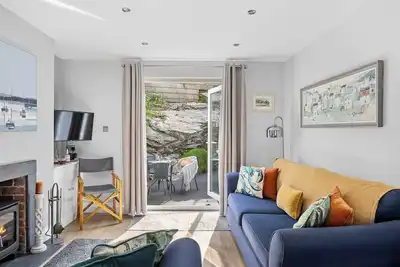 Image de Starboard, Central Fowey, sun deck with river views