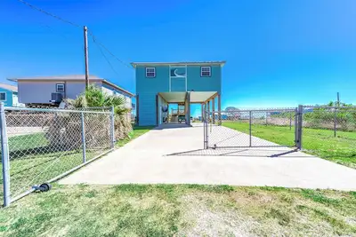 Image de Handicap Accessible-Vacation Rental in Sargent with Screened-In Porch