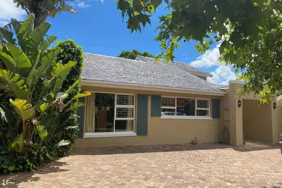 Image de Charming house in Constantia with pool and garden