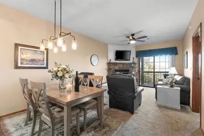 Image de 2br Village At Indian Point 1107 near Sdc - Free Tickets Daily up to $500