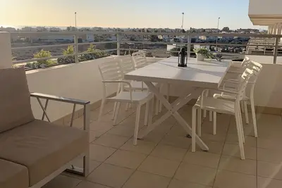 Image de Fresh open plan apartment in Lomas de Cabo Roig, Orihuela Costa.