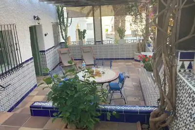 Image de TRÈS Grande Maison Avec 2 Superbes Terrasses Vue Imprenable Sur Mer Et Montagne
