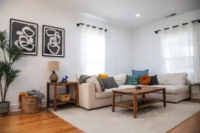 Image de Stunning 5 Bedroom Smart House!