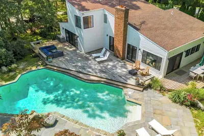 Beautifully Renovated Southampton Home with Modern Design, Private Pool, . . .