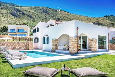 Image de Villa Aglea – Oasis Privée avec Piscine – Détente et Confort à Castellammare