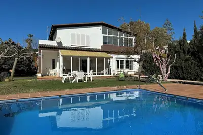 Image de Breathe the breeze of the Mediterranean Sea: Villa Sol y Mar