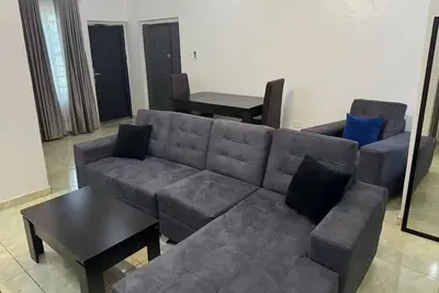 Image de 2 Bedroom apartment by lekki conservation center