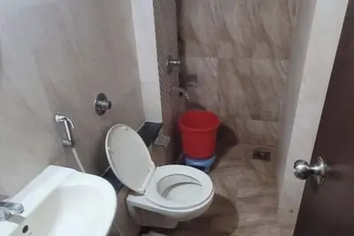 Image de 3Bhk Apartment secure place in koregaon park