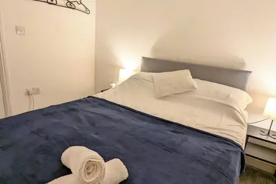 Image de 2 bed 2 bath maisonette in Colchester with Parking and Wi-Fi