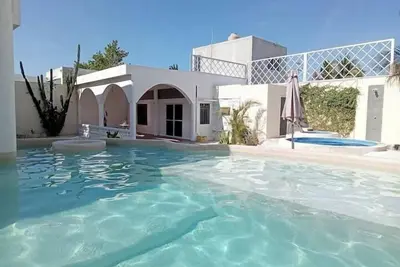 Image de Arcos at 21 Summary: