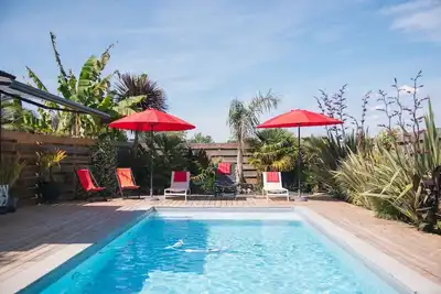 Image de Luxury Farm with heated swimming pool  - BetLoc