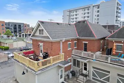 Image de Combined 2 homes-9br/8 Bth, 25 beds Best Location. Perfect for Large Groups