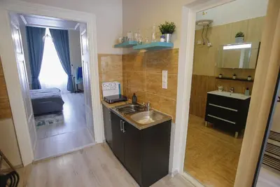 Image de Our apartments is located in the heart of downtown, just steps from Dobó Square.