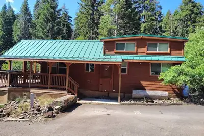 Image de Cabin #20 at Hyatt Lake Resort