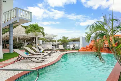 Image de Homey Vacation Retreat