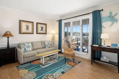 Image de Coconut Grove Cottage at the Inn on Turville Creek