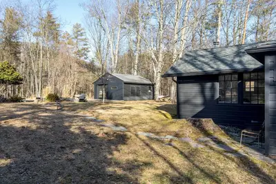 Image de Charming 1-bedroom cottage in Woodstock with Ac, WiFi min Monthly Rental