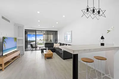 Image de Circle on Cavill - 1 Bedroom + Study Ocean