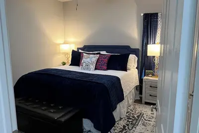 Image de 2bedroom condo in delightful Oxford with Wi-Fi, Ac. near the square, Mtrade Park