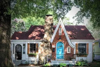 Image de Charming cottage in desirable Cooper-Young neighborhood!
