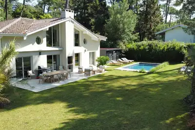 Image de Villa  Matira  en centre ville avec piscine chauffée