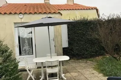 Image de Maisonnette à 30m de la plage pour 4 pers - Barbâtre