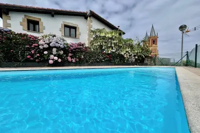 Image de Luxury Duplex, Stylish Host Cobreces