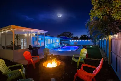 Image de Sunshine Awaits at The Grove - Saltwater Htd Pool