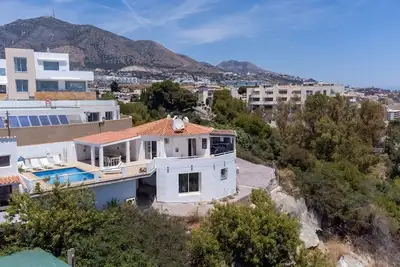 Image de Villa Arriba avec piscine chauffée, Vue sur la mer, Proche de la plage