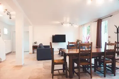 Image de \"L’Unique\" – Maison de Famille en Plein Centre-Ville